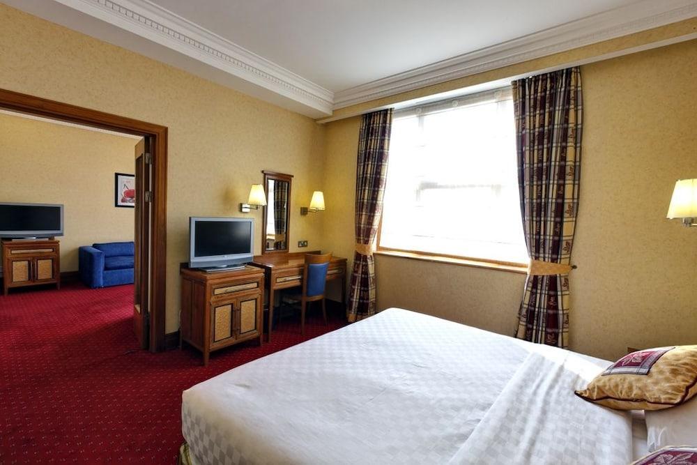 Grange Bracknell Hotel Екстер'єр фото