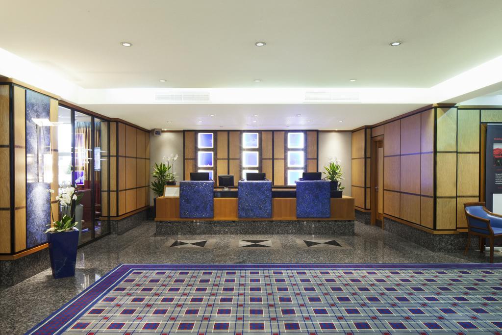 Grange Bracknell Hotel Екстер'єр фото