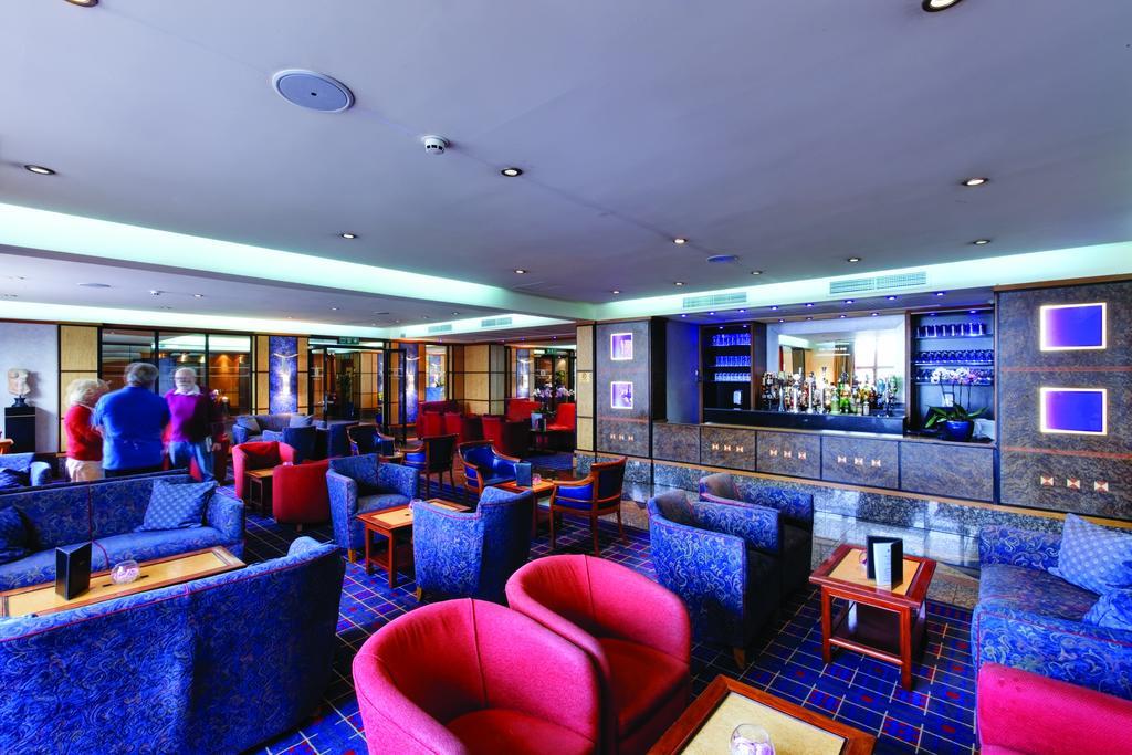 Grange Bracknell Hotel Екстер'єр фото