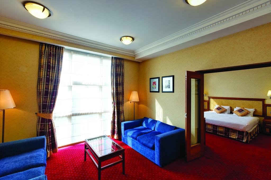 Grange Bracknell Hotel Екстер'єр фото