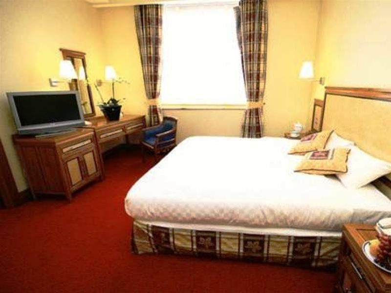 Grange Bracknell Hotel Екстер'єр фото