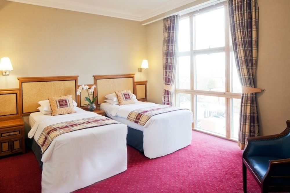 Grange Bracknell Hotel Екстер'єр фото
